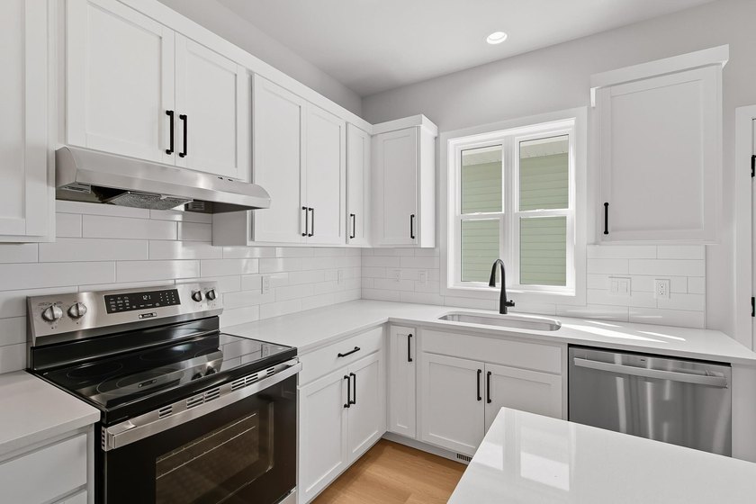 Motivated Seller! Hurry! Move in Ready. Gorgeous Swan Creek - photo 15