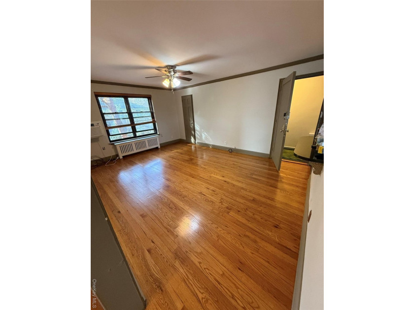 Second floor 2 bedroom with one 1 bath. Features a spacious - photo 4