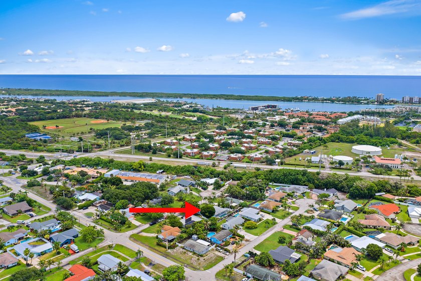 Welcome home to Tequesta Pines, one of Tequesta's most sought - photo 2