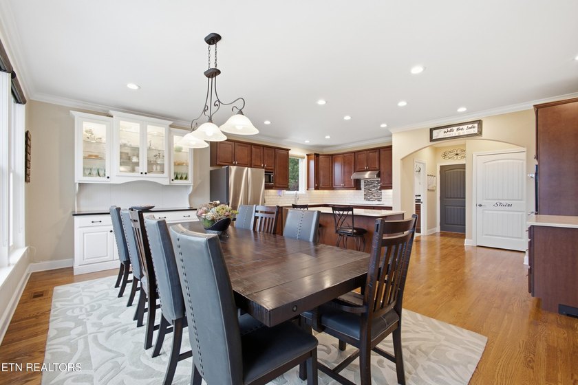 Luxury, comfort, and thoughtful design come together in this - photo 7