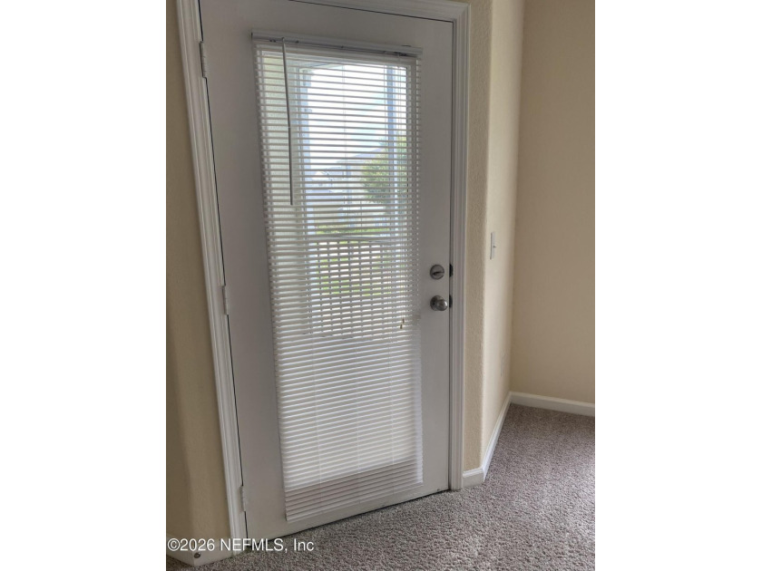 Charming 1-Bedroom Condo in a Prime Location This beautifully - photo 7