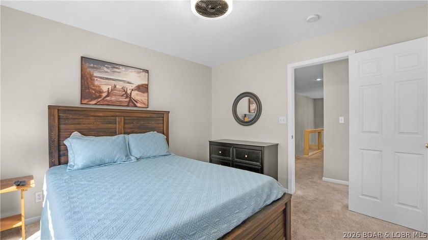 Hard-to-find end-unit townhome in the heart of Lake Ozark with - photo 16