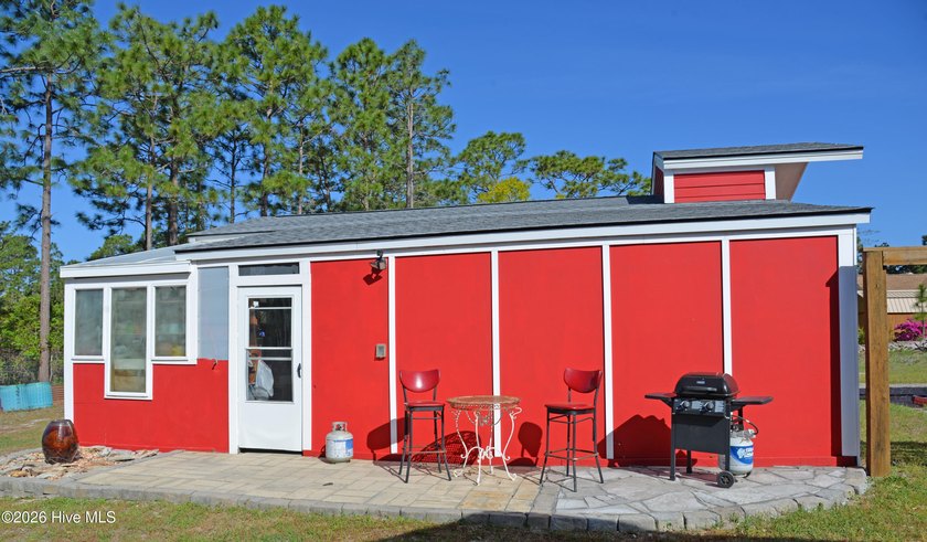 This renovated 3-bedroom, 2-bath ranch features a chef's kitchen - photo 43