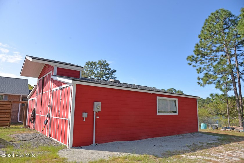 This renovated 3-bedroom, 2-bath ranch features a chef's kitchen - photo 44