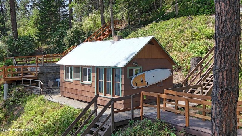 Over 200 feet of Hayden Lake frontage on the coveted close side - photo 23