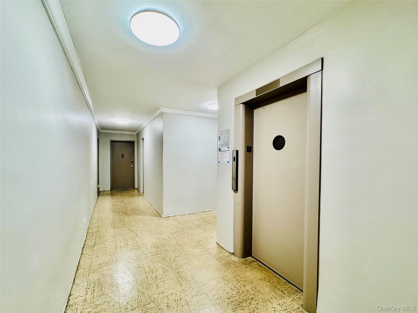 Welcome to The Barbizon - a spacious studio in the heart of - photo 3