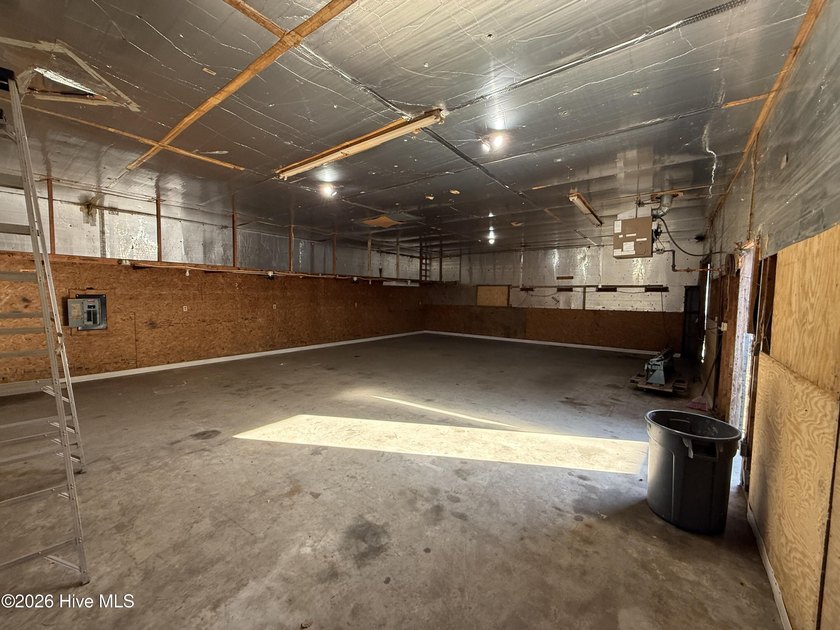 REDUCED $50,000 Great opportunity to develop this progressive - photo 8