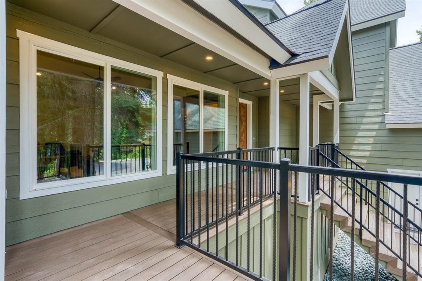 Experience mountain luxury in this gorgeous brand-new alpine - photo 9