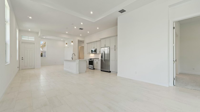 Move in Ready! Experience luxury living at Rivella by Kolter - photo 8