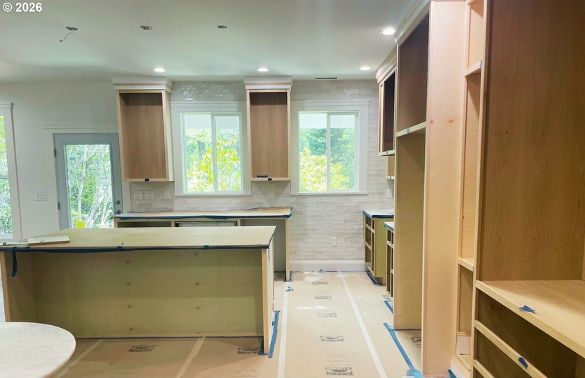 Designed and built by master carpenter Brian Lacouture and - photo 10