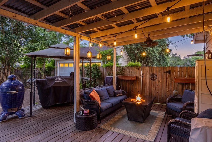 Charming cottage-style home on an oversized, fully fenced 0 - photo 11