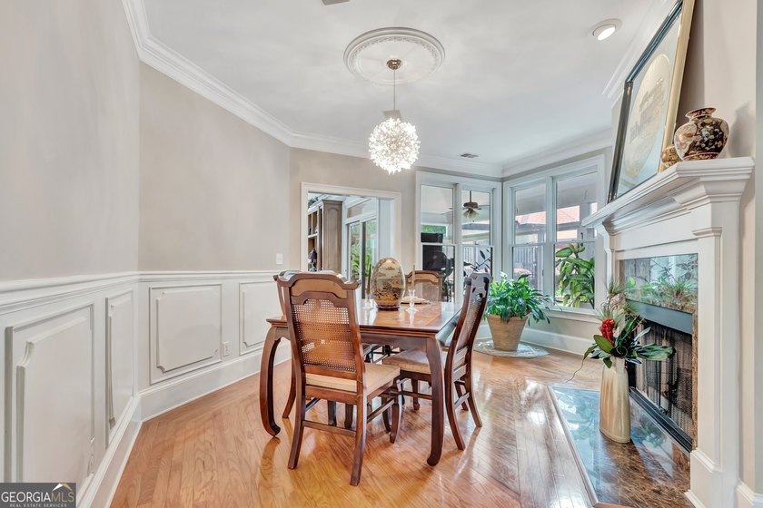 Stunning large Ranch home. No Stairs! Perfect for those who like - photo 13