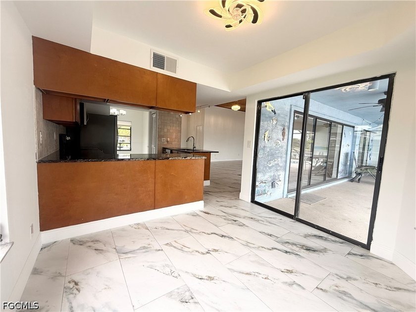 ACCEPTING BACKUP OFFERS!! LAKEFRONT PARADISE WITH POOL, BOAT - photo 14