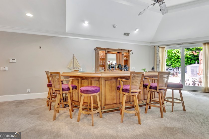 Stunning large Ranch home. No Stairs! Perfect for those who like - photo 21