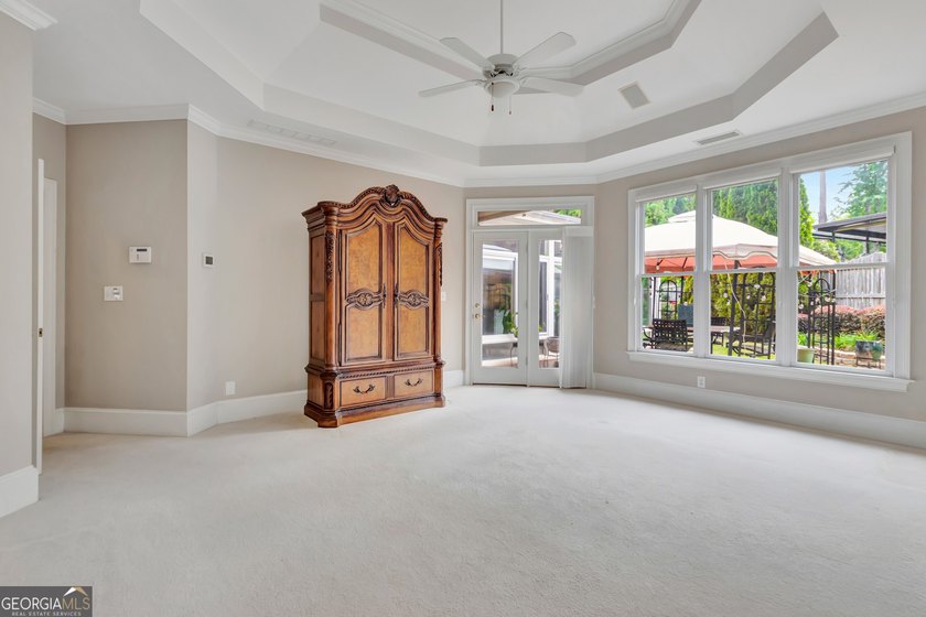 Stunning large Ranch home. No Stairs! Perfect for those who like - photo 24