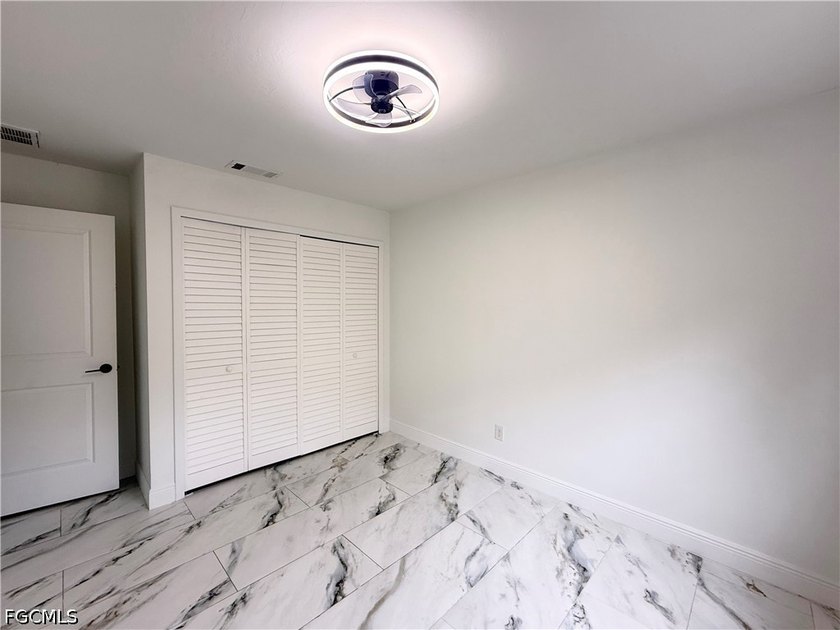 ACCEPTING BACKUP OFFERS!! LAKEFRONT PARADISE WITH POOL, BOAT - photo 29