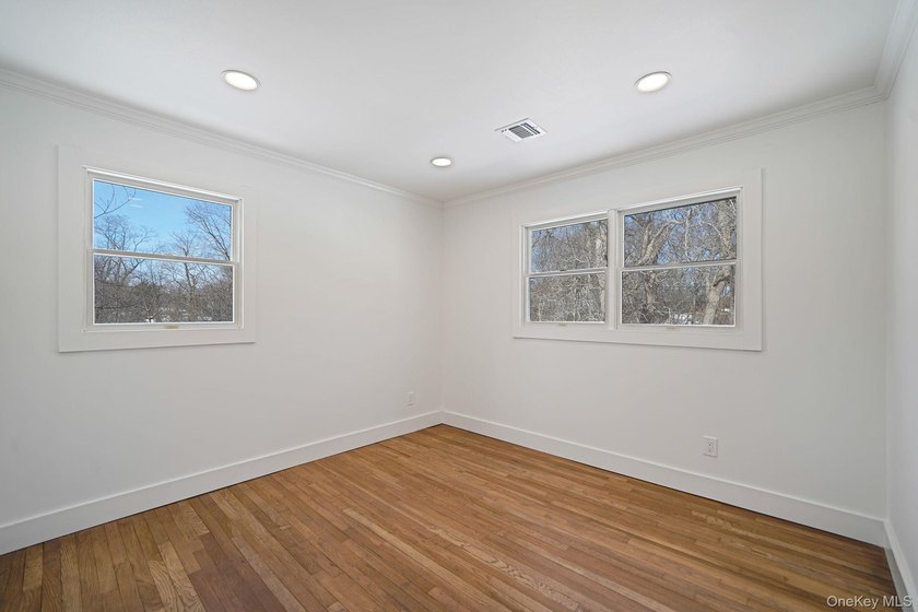 Welcome to this meticulously designed and thoughtfully - photo 25