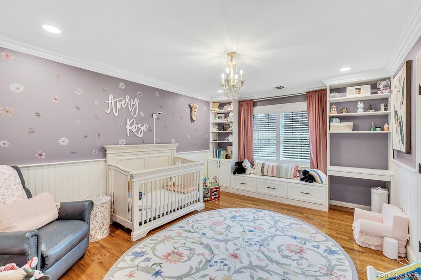 Amazing 5700sf Newly Redone All Brick Mansion on Private Setting - photo 27