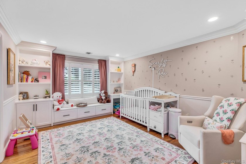 Amazing 5700sf Newly Redone All Brick Mansion on Private Setting - photo 29