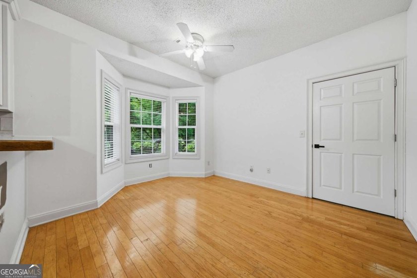 Welcome home to 359 Cannongate Road in Sharpsburg, Georgia - a - photo 14