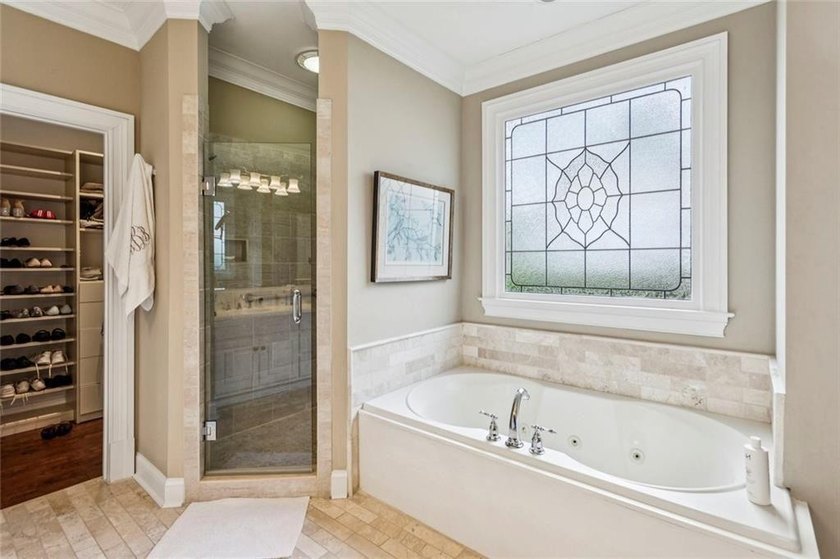 Wonderful cluster home located in popular 2000 Paces Ferry - photo 21