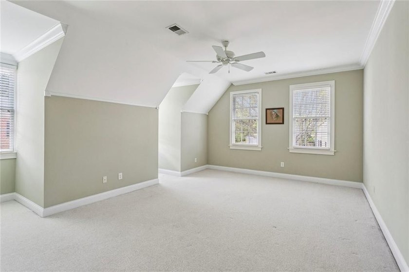 Wonderful cluster home located in popular 2000 Paces Ferry - photo 26