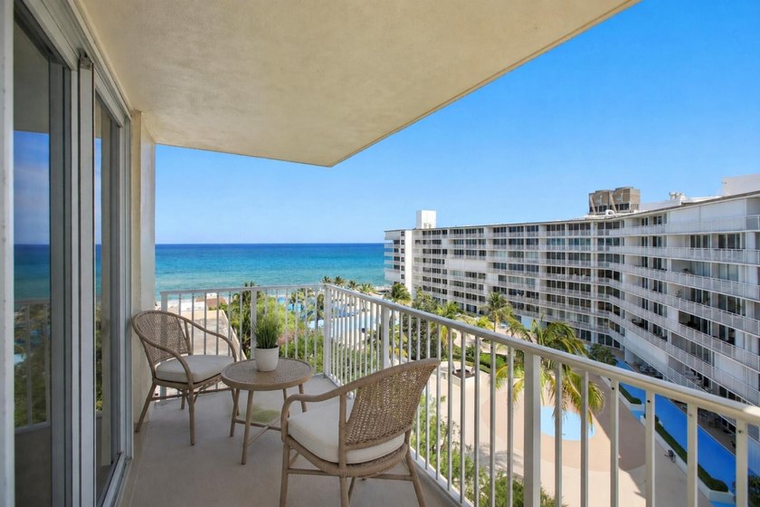 Virtually Staged. Wake up to breathtaking panoramic water views - photo 3