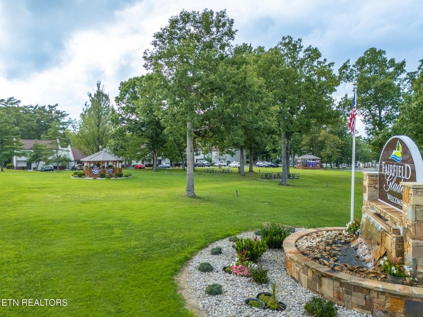 Discover the perfect blend of comfort, style, and resort living - photo 6