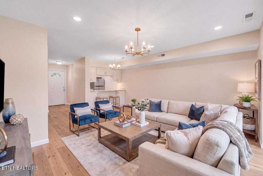 Discover the perfect blend of comfort, style, and resort living - photo 9