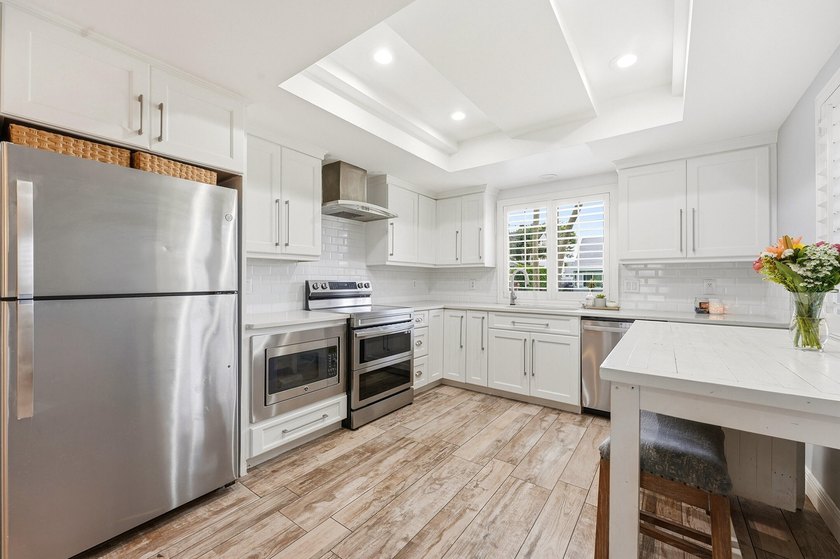 Welcome to this charming single-story residence in North Palm - photo 11