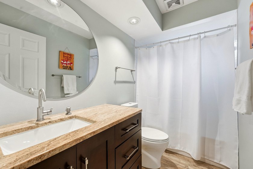 Welcome to this charming single-story residence in North Palm - photo 23