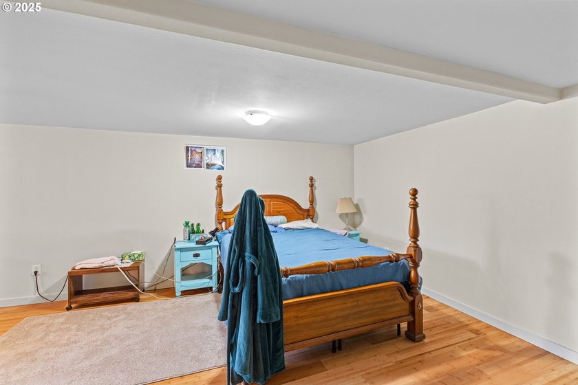 First time on the market in 47 years! This well-kept and nicely - photo 24