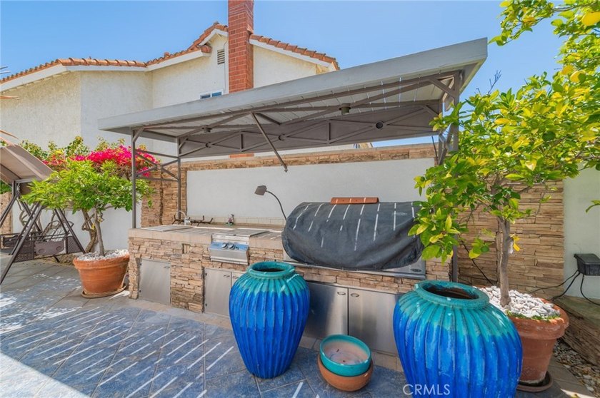Hidden Gem for your Life-Style! Move-in Ready. Unobstructed view - photo 8