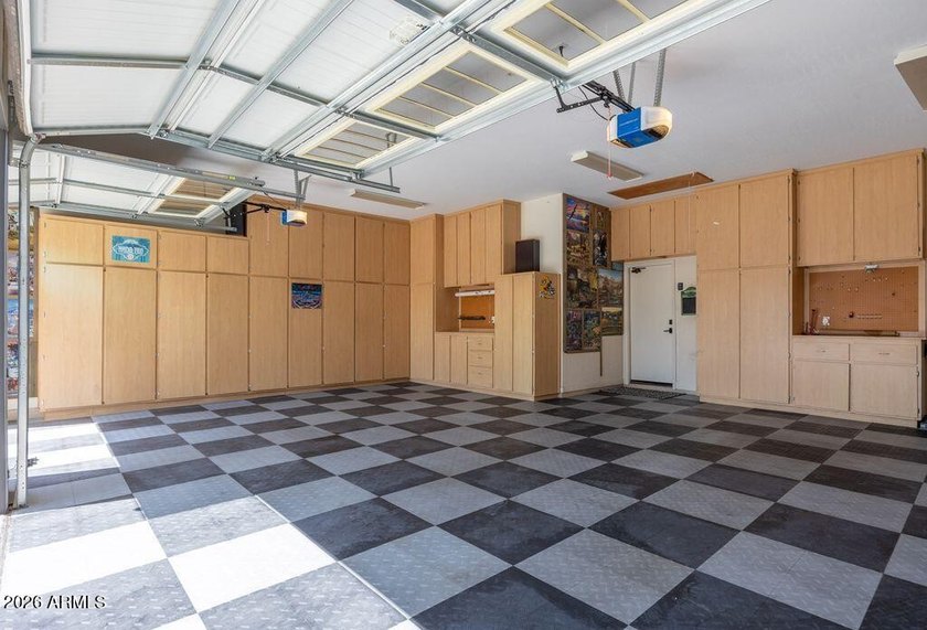 Stunning 4-bedroom, 3-bath home offering approximately 3,000 sq - photo 34