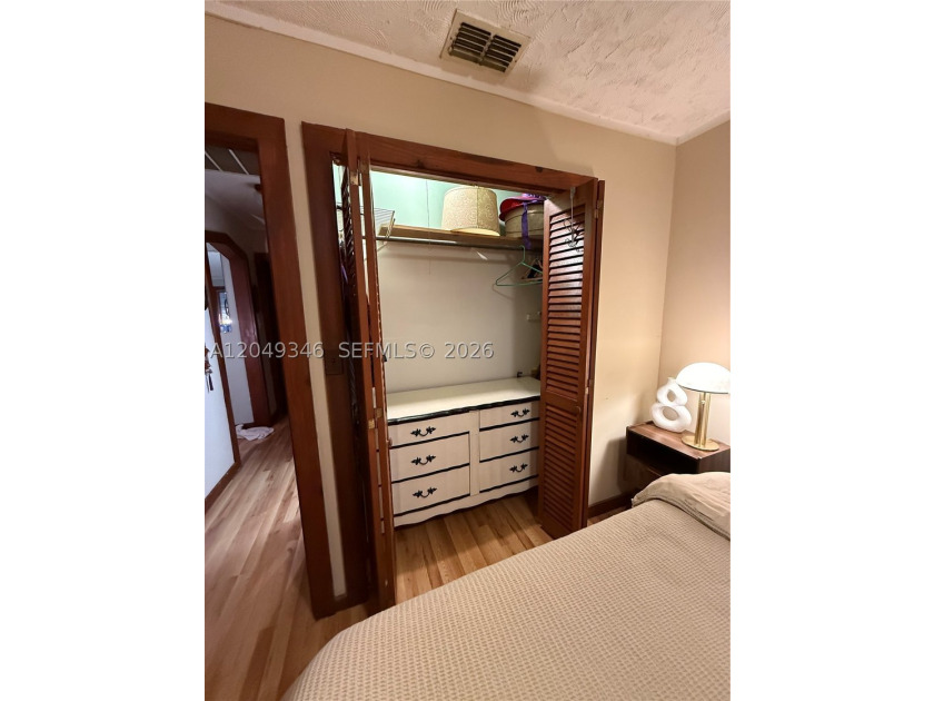 Charming 1947 Fort Myers cottage full of character and updated - photo 8