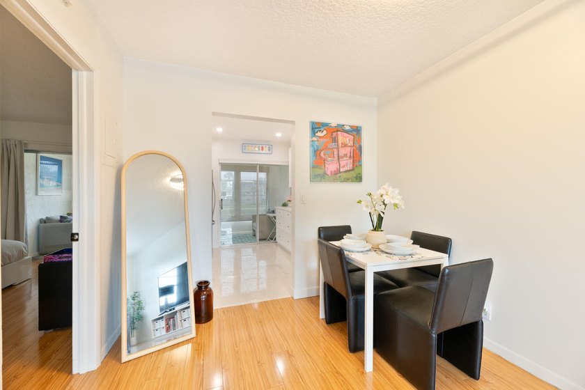 FABULOUS LOCATION IN THE SOUGHT-AFTER 55+ VILLAGES OF ORIOLE - photo 4