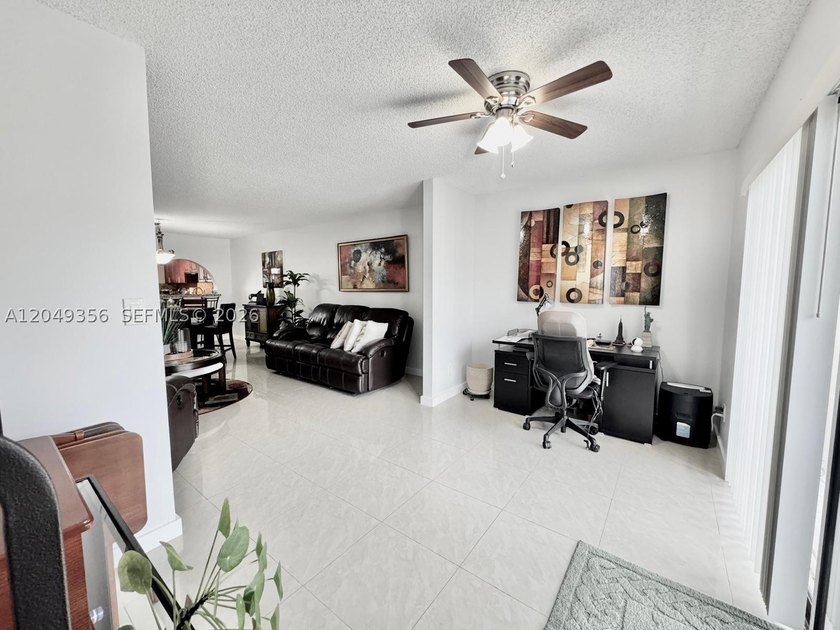 Beautifully Updated &amp; Move-In Ready! Welcome to this spacious - photo 8