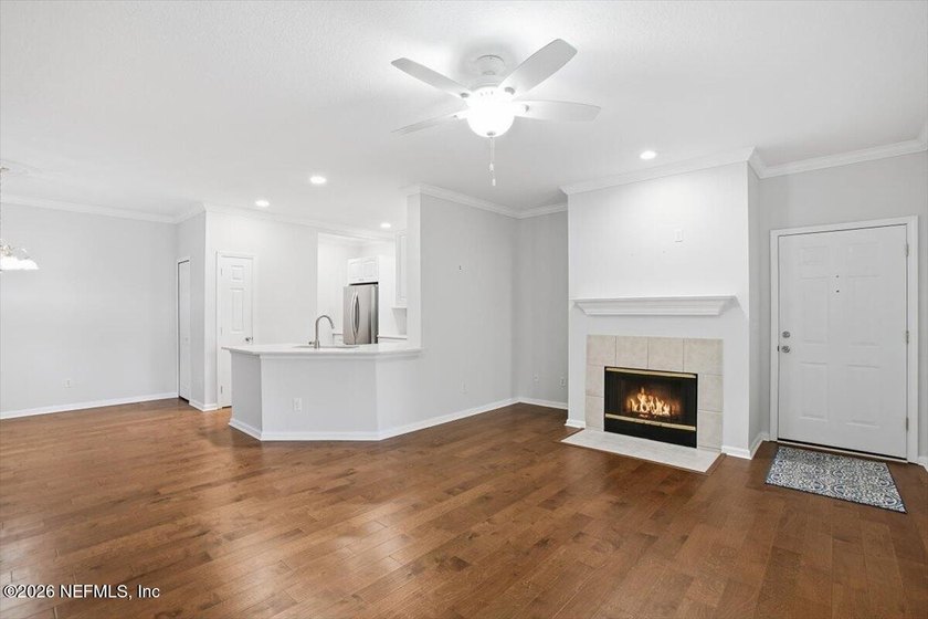 Welcome Home... to this Immaculate Fully Renovated condo on the - photo 4