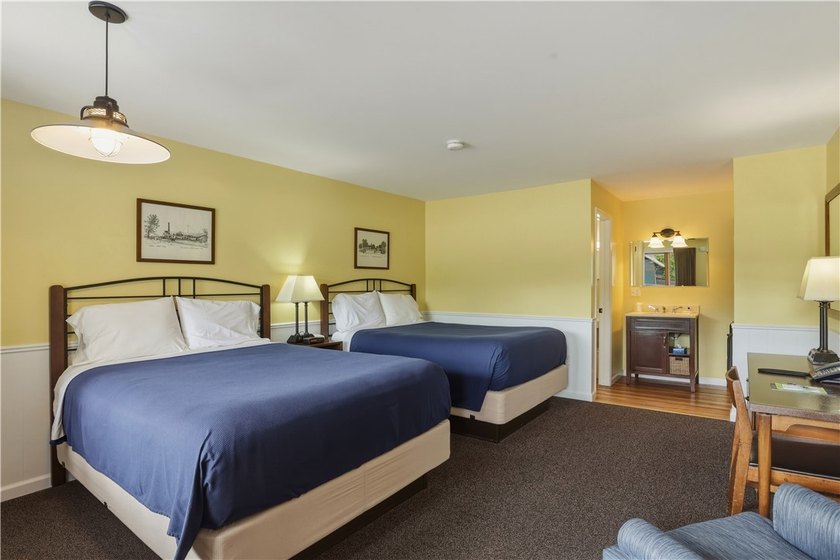The Keuka Lakeside Inn presents a rare opportunity to acquire a - photo 20