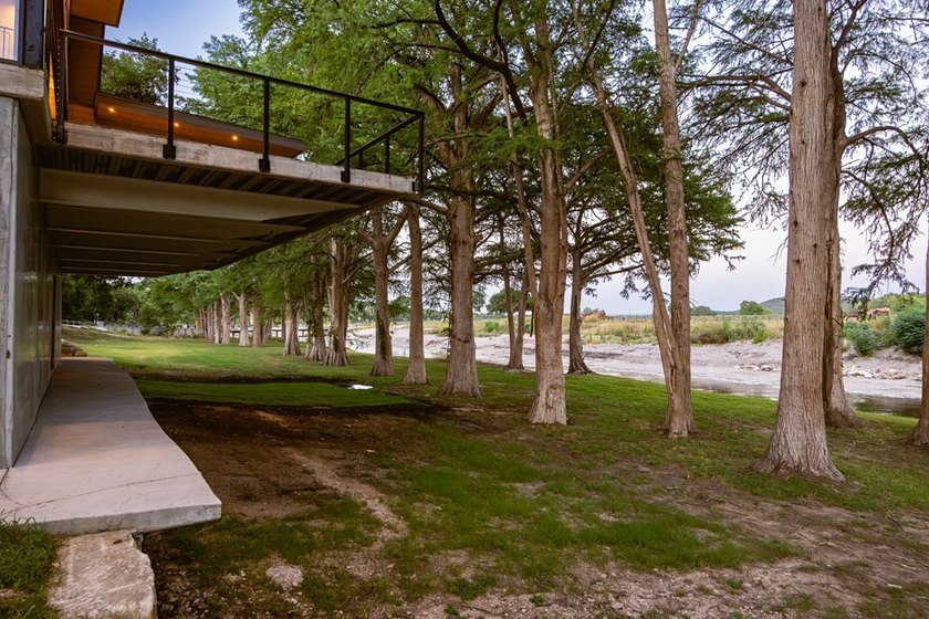 An extraordinary expression of contemporary architecture, this - photo 39
