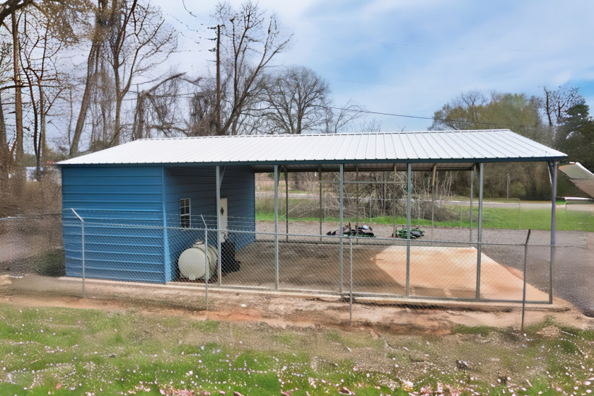 CORNER FENCED LOT IN HAWKINS TX - photo 7