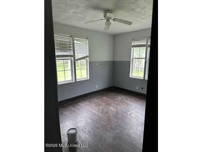 Opportunity Awaits - Value-Add Property Priced to Sell! This - photo 7