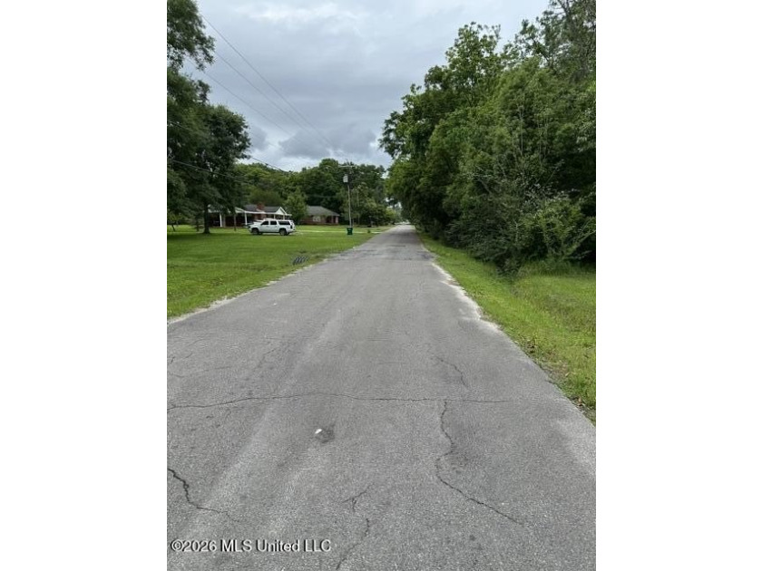 Opportunity Awaits - Value-Add Property Priced to Sell! This - photo 8