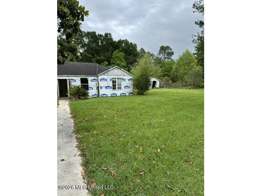 Opportunity Awaits - Value-Add Property Priced to Sell! This - photo 10