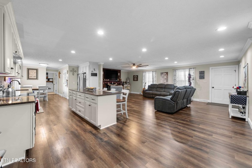 Check out this truly unique property located on nearly 4 flat - photo 6