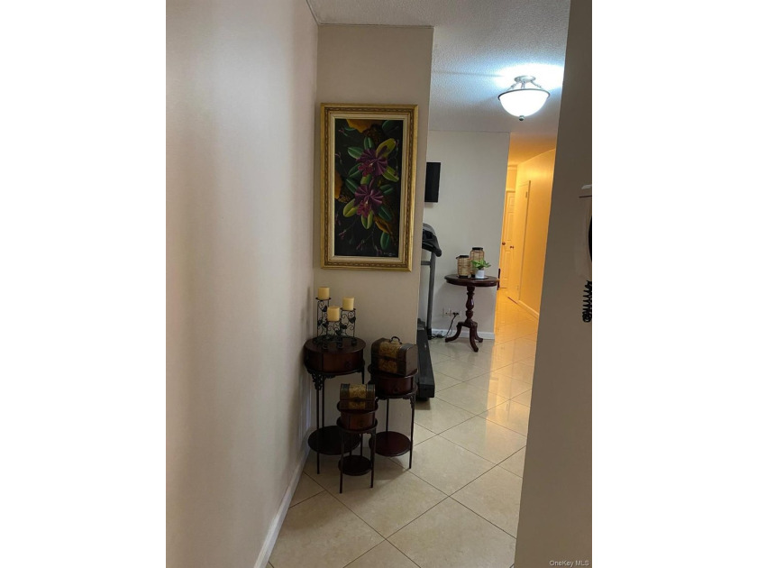 Beautiful 3 bedrooms CO-OP with 1.5 bath and laundry facility on - photo 21