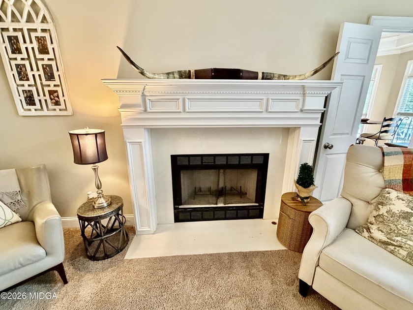 Gorgeous custom built 1 level hard coat stucco home located on - photo 23