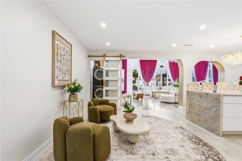 Modern Luxury Meets Exceptional Versatility in Walteria - photo 4