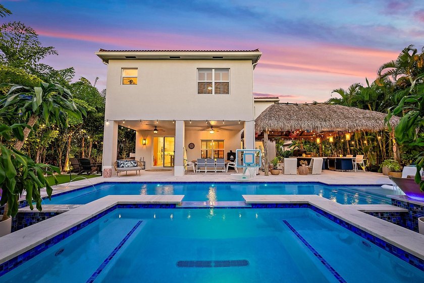 Welcome to refined luxury in this exceptional San Marco model - photo 2