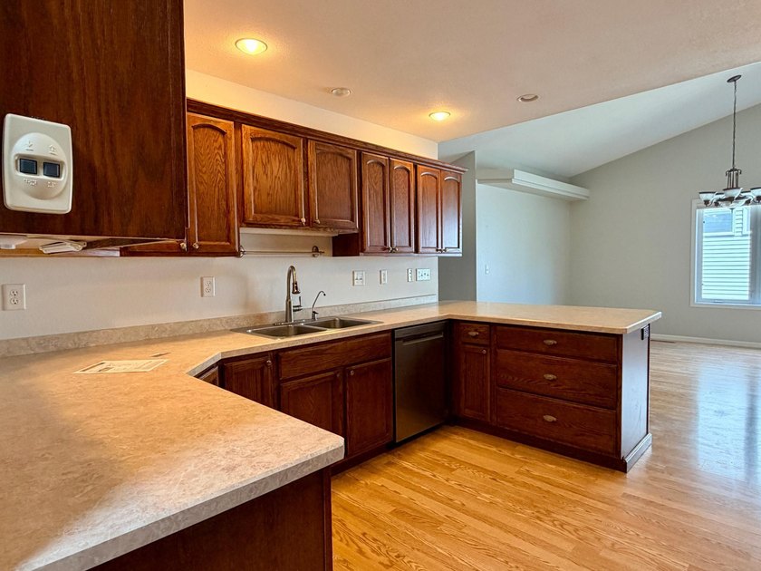 Enjoy the perfect blend of comfort, convenience, and - photo 3